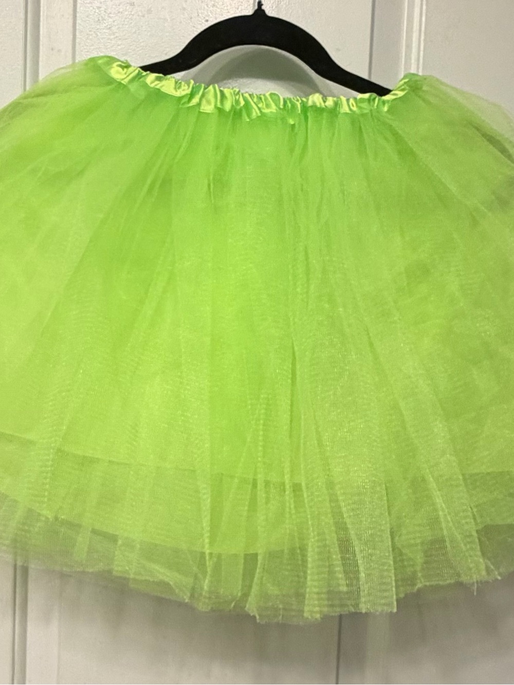 NWT! 8 pc Neon Green Tulle Tutu Skirt costume accessories Cosplay party OSFA